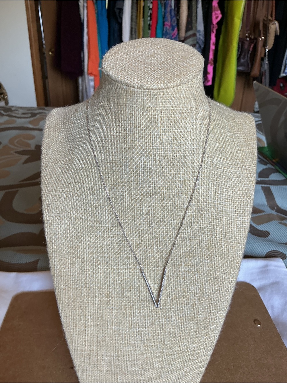 Sterling Silver V Pendant Necklace w/ Clear stones - Picture 1 of 4